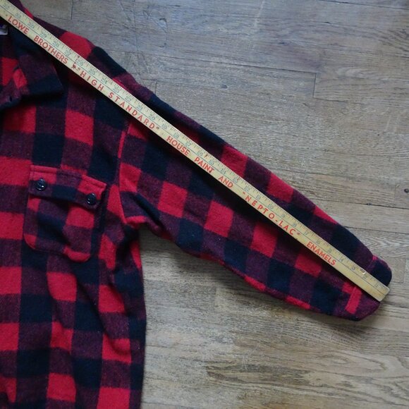 Vintage Made in Canada Humphrey Lumber Jacket - Picture 3 of 9